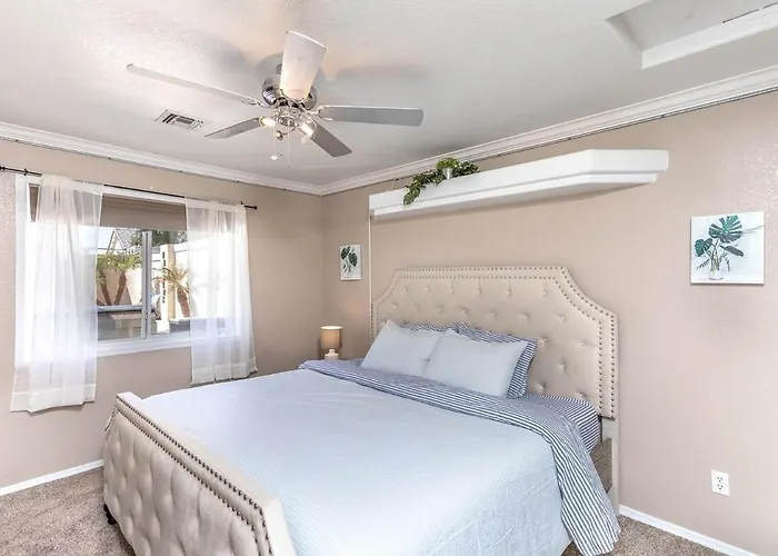 Havasu Tropics - Pool, Spa, Game Room, Sleeps 14 Lake Havasu City
