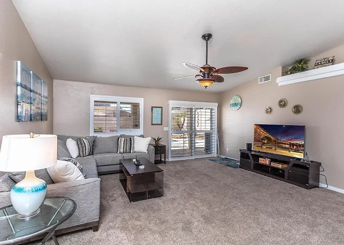Havasu Tropics - Pool, Spa, Game Room, Sleeps 14 * Lake Havasu City