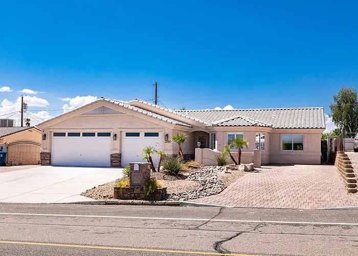 Villa Havasu Tropics - Pool, Spa, Game Room, Sleeps 14