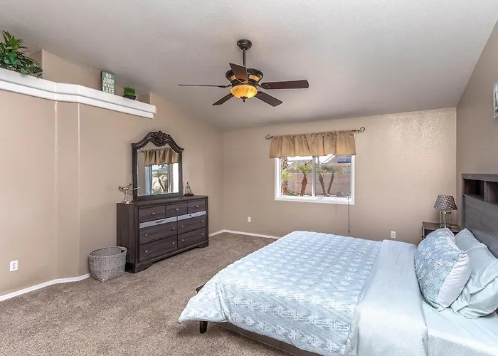 Havasu Tropics - Pool, Spa, Game Room, Sleeps 14 Villa Lake Havasu City