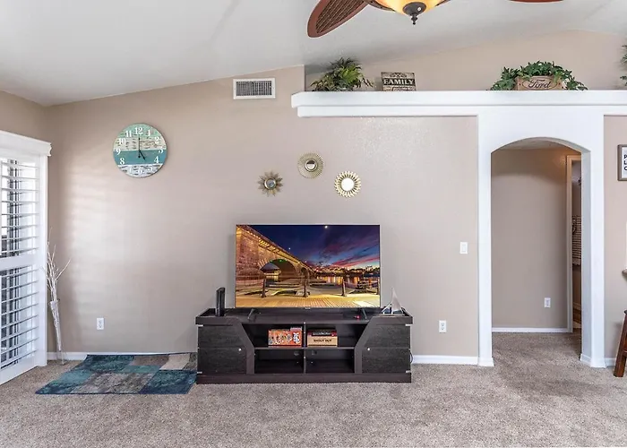Havasu Tropics - Pool, Spa, Game Room, Sleeps 14 Lake Havasu City
